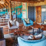 The bar and lounge area at Leroo la Tau