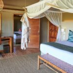 The family unit at Leroo la Tau