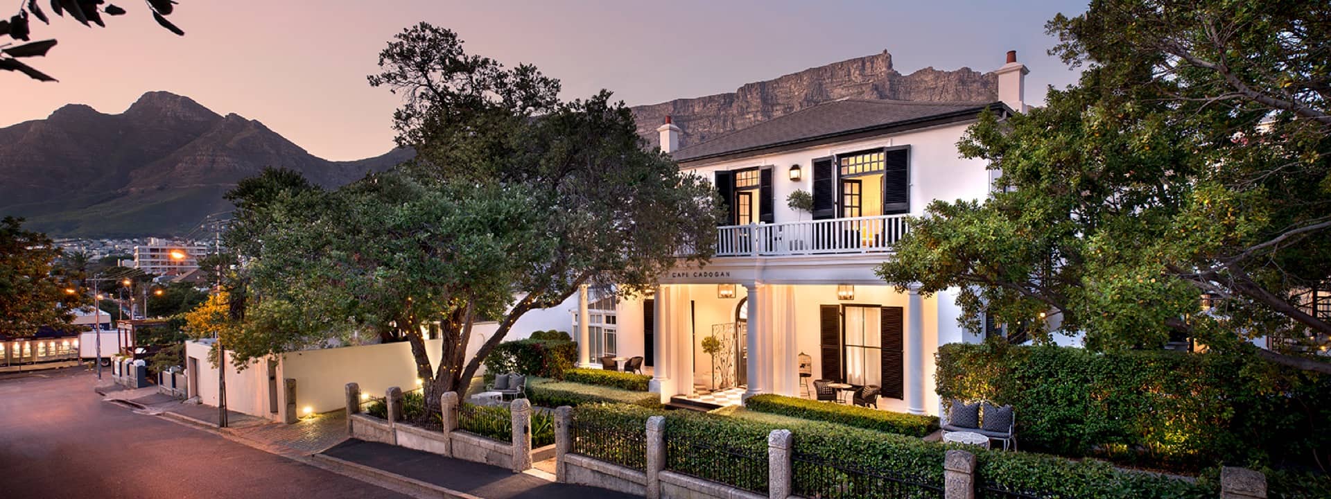 Cape Cadogan evening sky under Table Mountain