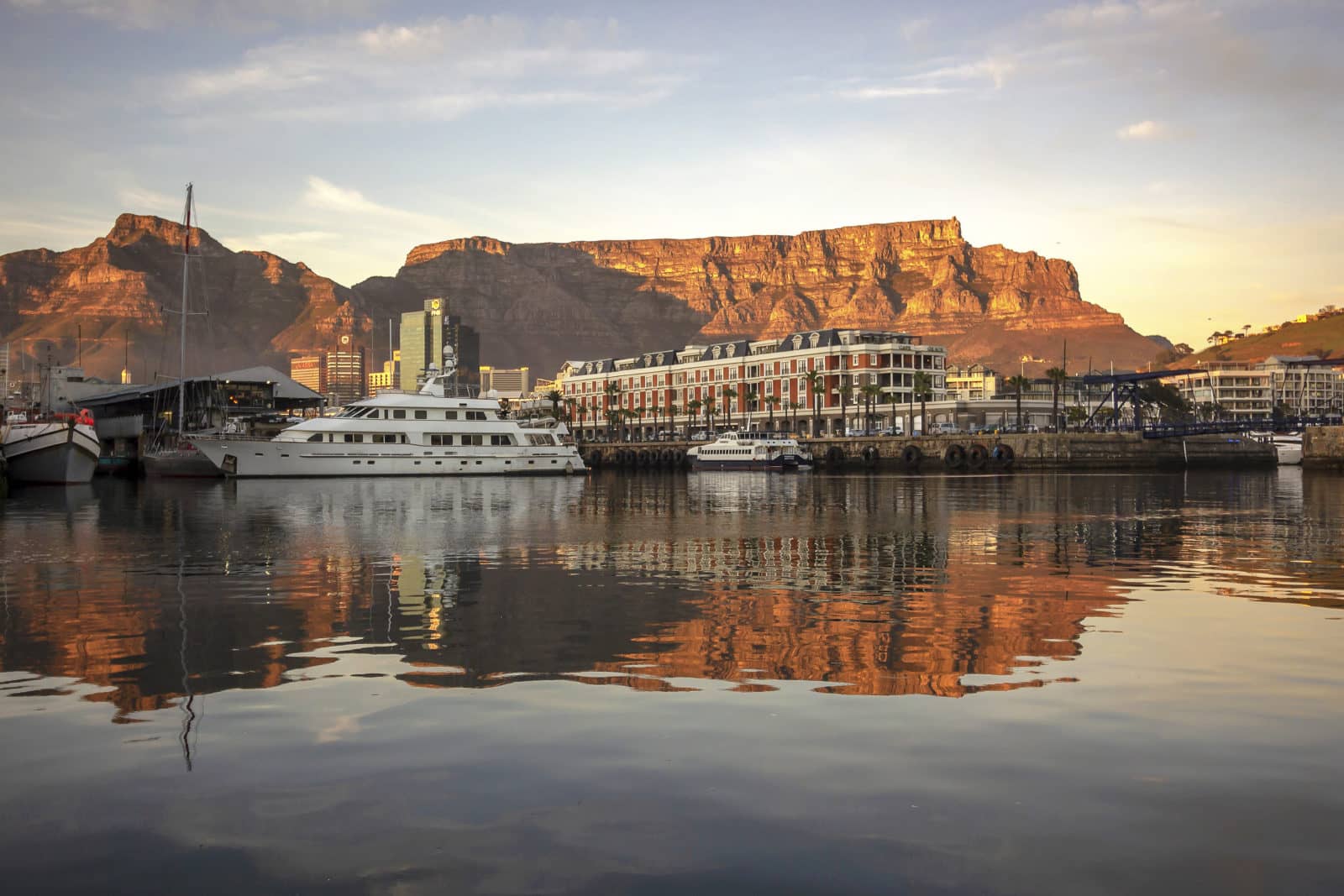 The Cape Grace in front of Table Mountain on the Waterfront