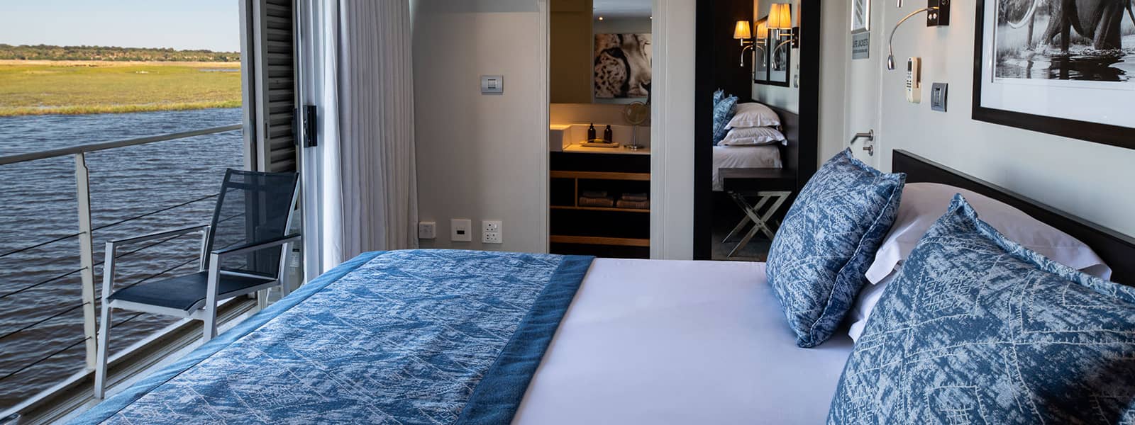Zambezi Queen standard en-suite cabin