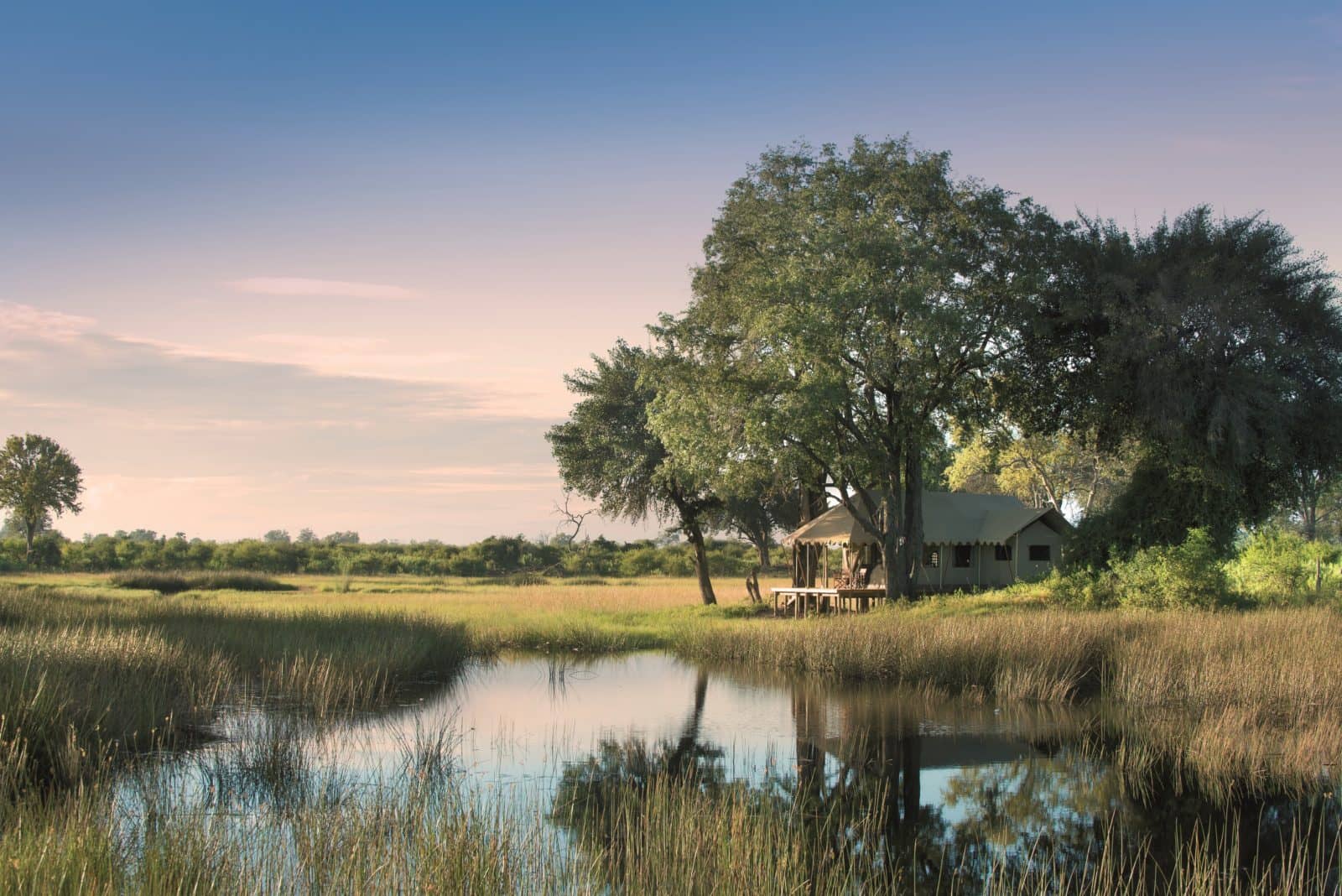 The natural surroundings at Duba Explorers are mostly made up of permanent and seasonal floodplains, grassland and woodland vegetation
