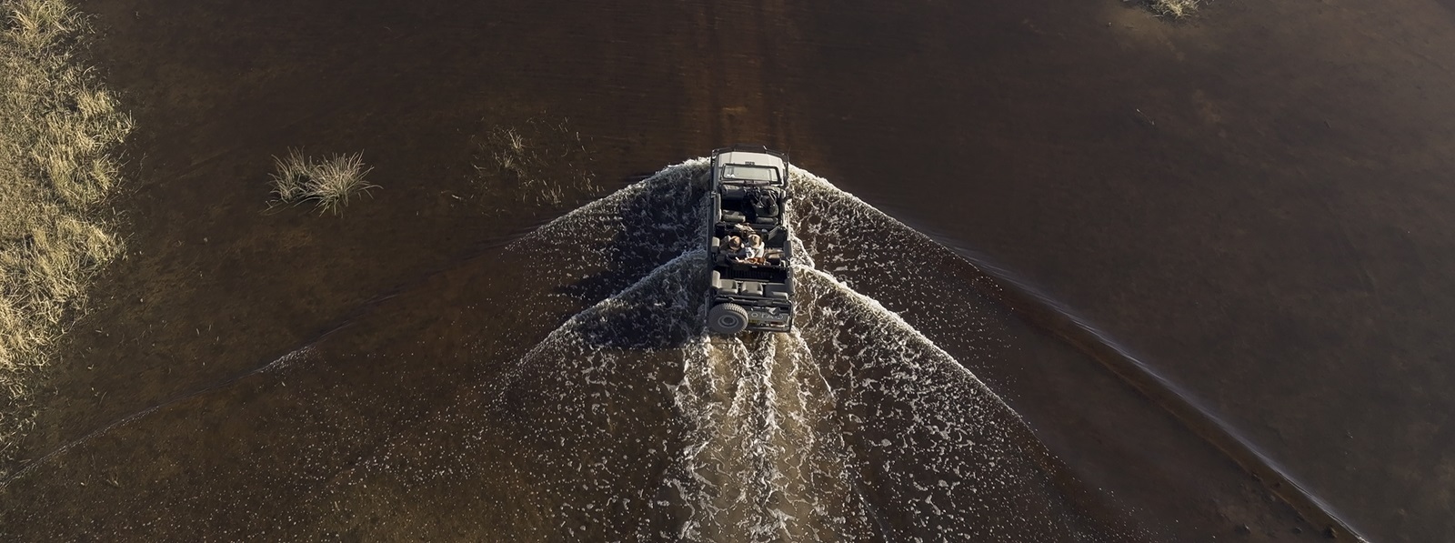 Year-round land and water activities provide an all-rounded Okavango experience at Shinde Footsteps